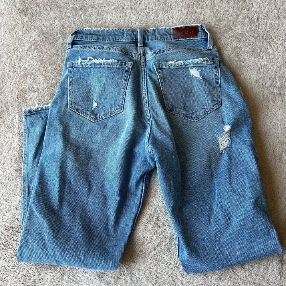 Curvy High Rise Mom Jeans - Picture 3 of 5